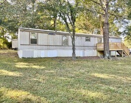 118 Canipe Rd in Dallas, NC - Building Photo