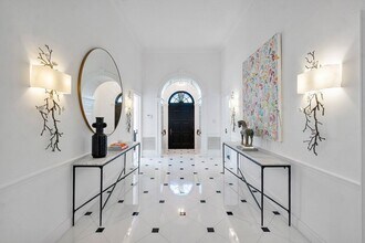 100 Regents Park Rd in Palm Beach, FL - Building Photo - Building Photo