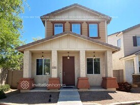 117 N 65th Ln, Unit 1-302 in Phoenix, AZ - Building Photo