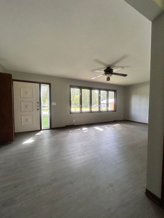 1426 Cameron St in Eau Claire, WI - Building Photo
