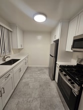 4475 Murietta Ave in Los Angeles, CA - Building Photo - Building Photo