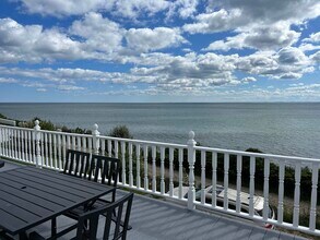 11 Great Boars Head Ave in Hampton, NH - Building Photo - Building Photo