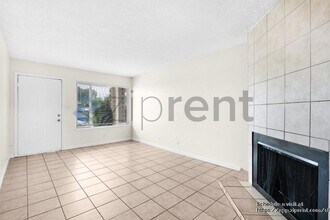 7918 68th Ave in Sacramento, CA - Building Photo - Building Photo