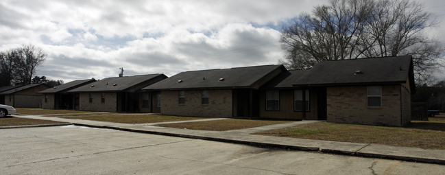 Hammond Square Apartments in Hammond, LA - Foto de edificio - Building Photo