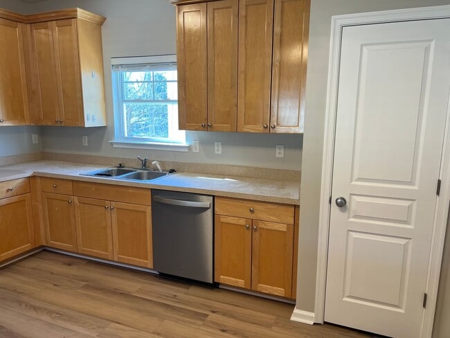 4504 Lee Ave in Virginia Beach, VA - Building Photo - Building Photo