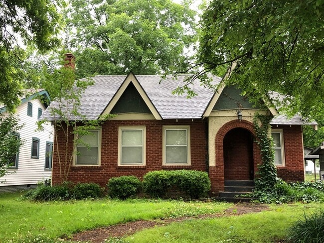 property at 624 Clifton Ct