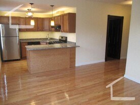 1 Smythe St in Brookline, MA - Building Photo