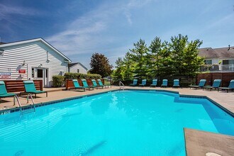 Alkire Glen in Columbus, OH - Foto de edificio - Building Photo