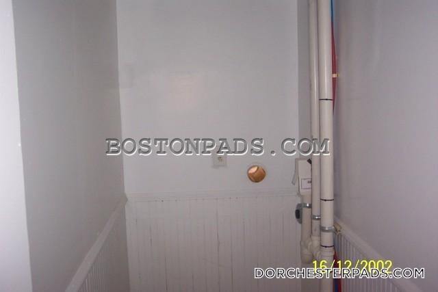 89 Intervale St in Boston, MA - Building Photo