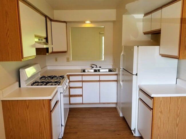 property at 721 Hemlock Square