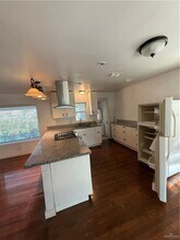 27 S 6th St in McAllen, TX - Building Photo - Building Photo