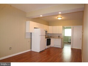 1309 S Warnock St in Philadelphia, PA - Building Photo - Building Photo