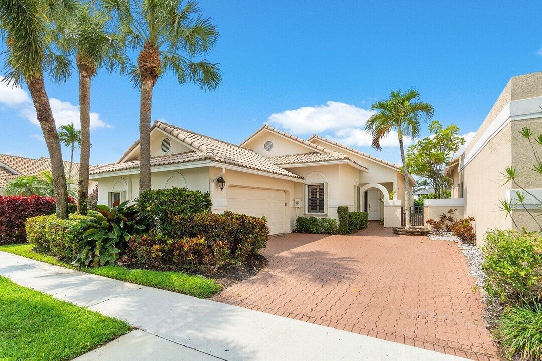 5236 Via De Amalfi Dr in Boca Raton, FL - Building Photo