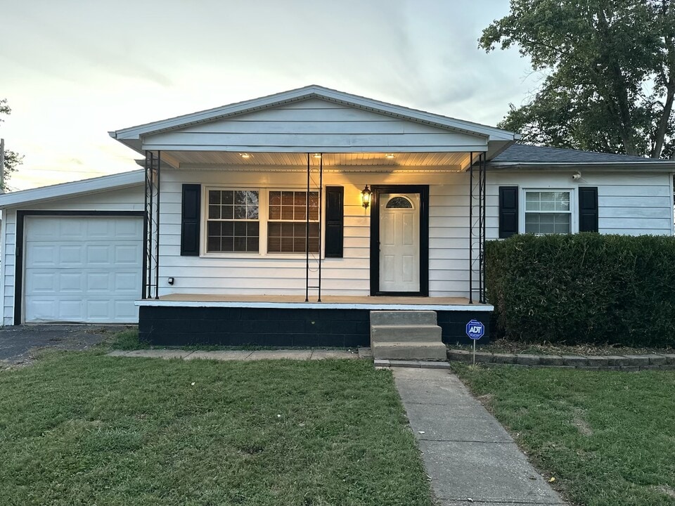 253 S Lincoln Ave in Henderson, KY - Foto de edificio