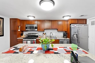 1150 Rue La Chelle Walk, Unit Villas on Olive in Creve Coeur, MO - Foto de edificio - Building Photo