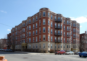 462-464 Maple St Apartments