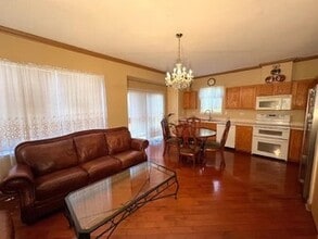 752 S Parkside Dr in Round Lake, IL - Foto de edificio - Building Photo
