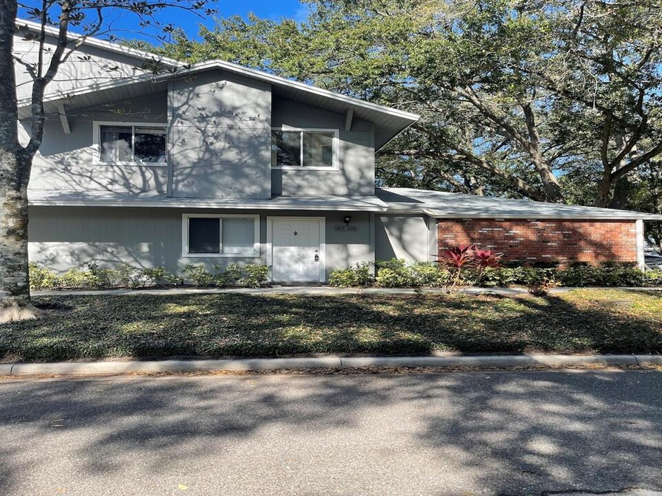 614 Red Oak Cir in Altamonte Springs, FL - Building Photo