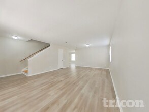 19907 Big Timber Dr in Humble, TX - Foto de edificio - Building Photo