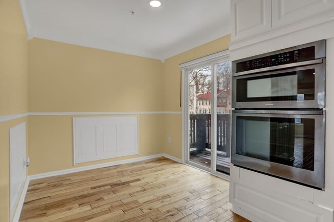 3902 Cotton Tree Ln in Burtonsville, MD - Building Photo - Building Photo