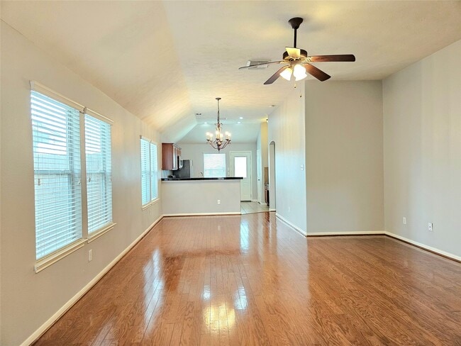 8827 Eastheimer St in Houston, TX - Building Photo - Building Photo