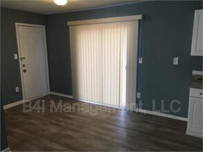 324 Macedonia Rd SE in Atlanta, GA - Building Photo - Building Photo