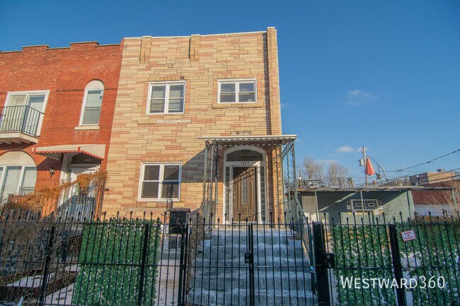 1007 S Campbell Ave