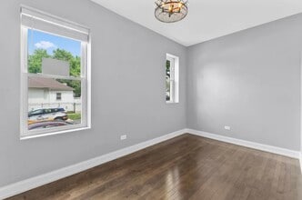 1059 N Mayfield Ave, Unit 3bed 1bath in Chicago, IL - Building Photo - Building Photo