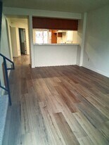 New Century Townhomes in Turlock, CA - Building Photo