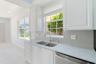 4786 Blossom Dr in Delray Beach, FL - Building Photo - Building Photo