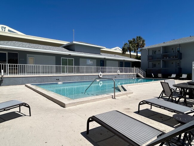 4817 W McElroy Ave in Tampa, FL - Building Photo - Building Photo
