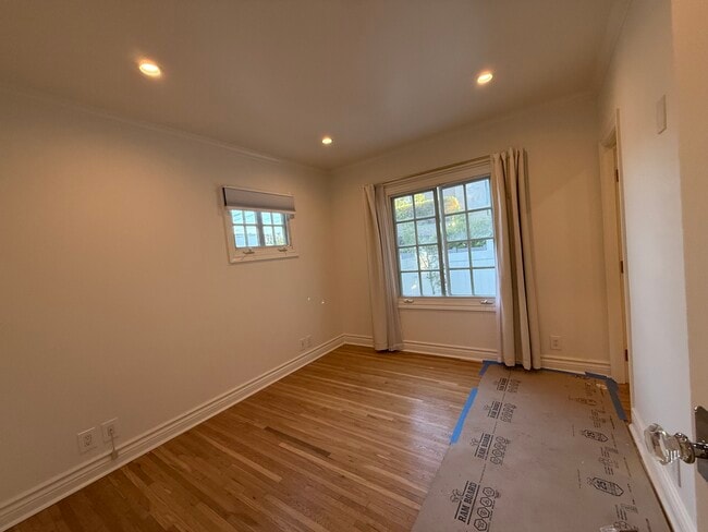 9016 Rangely Ave, Unit Bungalow B in West Hollywood, CA - Foto de edificio - Building Photo