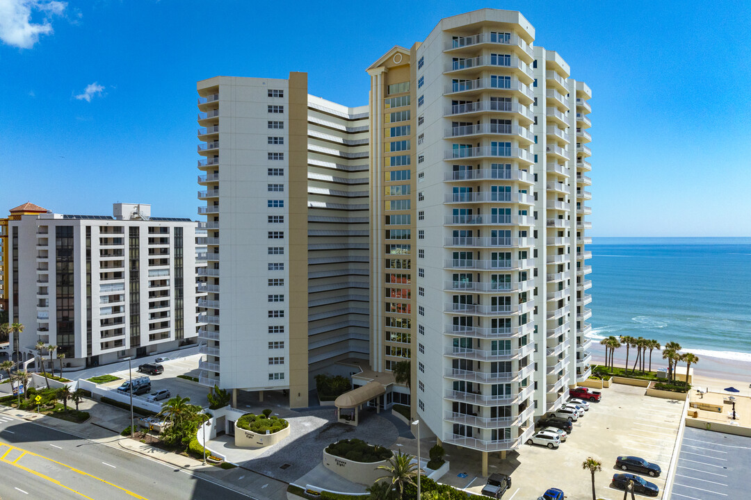 Oceans Eight Condominium in Daytona Beach Shores, FL - Building Photo