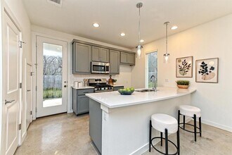 1912 Bunche Rd in Austin, TX - Building Photo - Building Photo