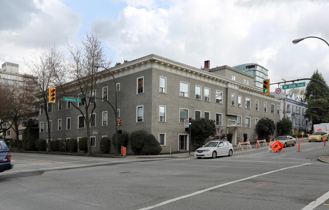 Laurelhurst Apartments in Vancouver, BC - Building Photo