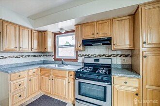 504 Chandler Ave in Linden, NJ - Building Photo - Building Photo