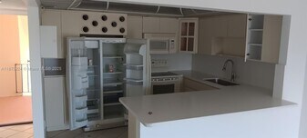 6780 W 2nd Ct in Hialeah, FL - Building Photo