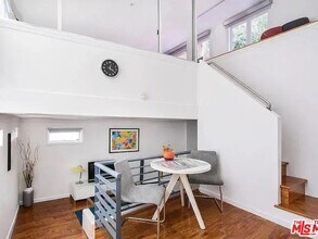 8661 Clifton Wy in Beverly Hills, CA - Building Photo - Building Photo