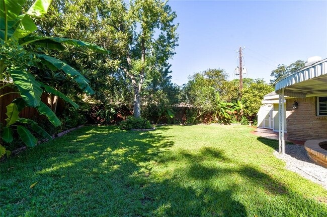 property at 10518 Hazelhurst Dr