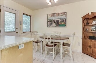 6 Potter Ln in Airmont, NY - Building Photo - Building Photo