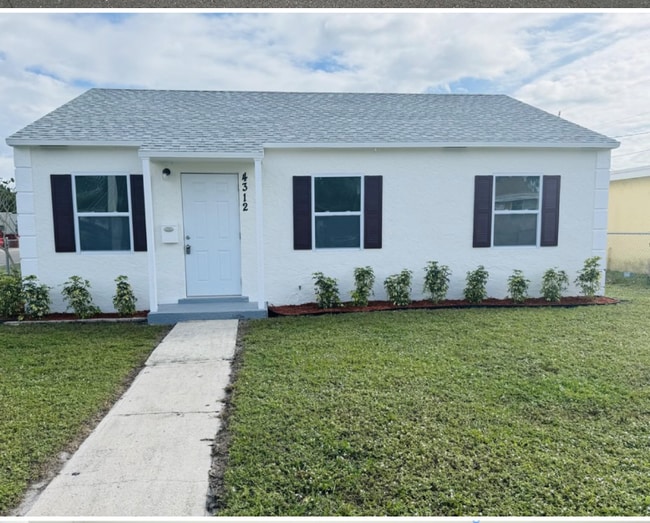 property at 4310 Pinewood Ave
