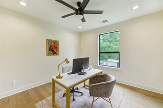 5831 Outer Banks St in Houston, TX - Building Photo - Building Photo