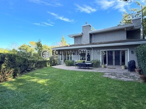 10 Idlewood Rd in Kentfield, CA - Building Photo - Building Photo