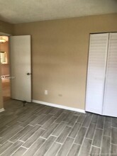 20905 NE 8th Ct-Unit -202-36 in Miami, FL - Building Photo - Building Photo