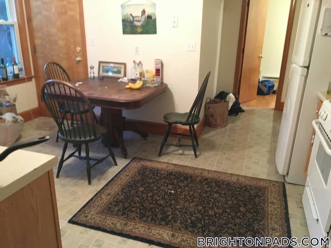 12 Montcalm Ave, Unit 2 in Boston, MA - Building Photo - Building Photo