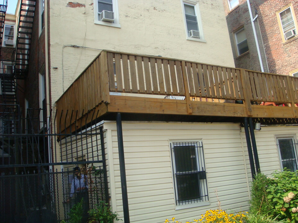 4111 Pine St in Philadelphia, PA - Building Photo