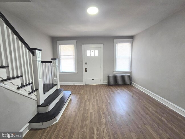 property at 204 W Duncannon Ave