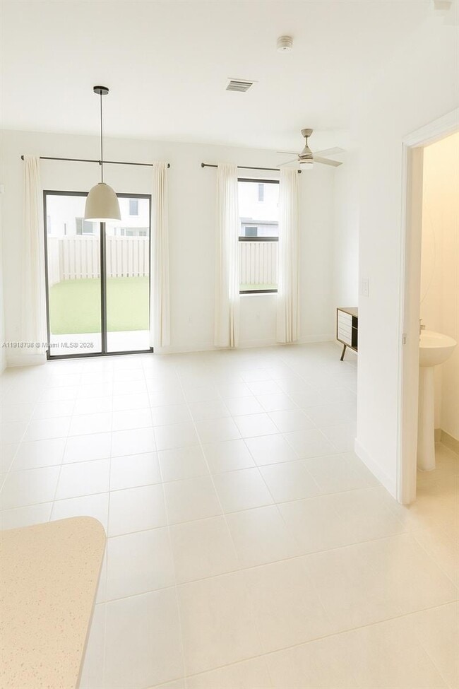 25564 SW 108th Ave in Homestead, FL - Building Photo - Building Photo