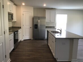 1017 Jt Westfield Dr in Navassa, NC - Building Photo - Building Photo