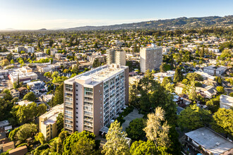 One Kelton Court in Oakland, CA - Building Photo - Building Photo